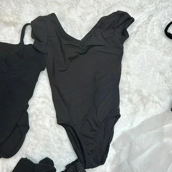 Dance 4 mixed suits brands-> curtains up,
go figure bodywear, Cat&Jack, Danskin - Picture 4 of 5